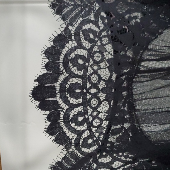 Victoria's Secret Lace Shear Tunic Top - Picture 4 of 5